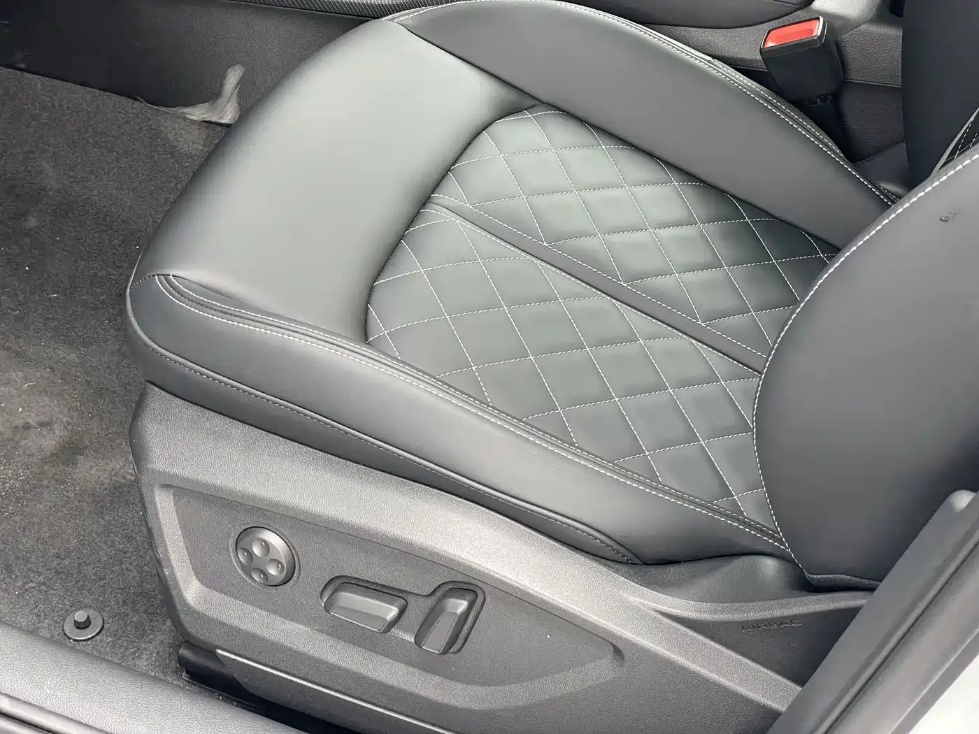 Audi Q2L 2026 2025 35TFSI Fashion Dynamic