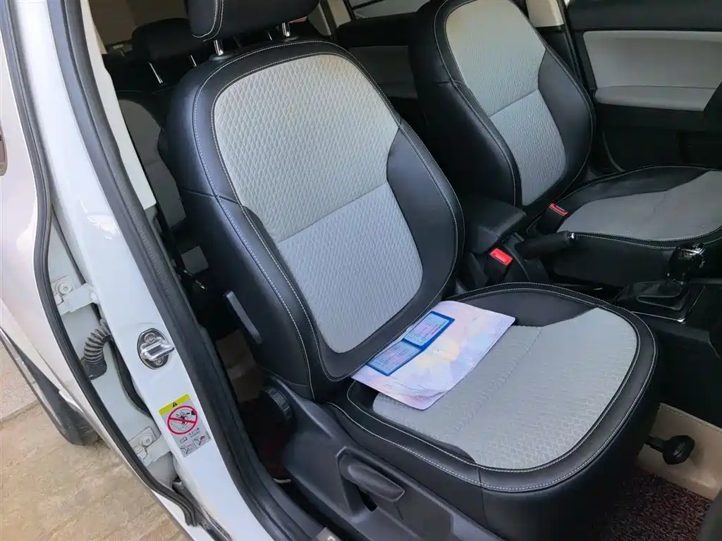 Škoda Yeti 2016 1.4TSI DSG Forward Edition фото 20