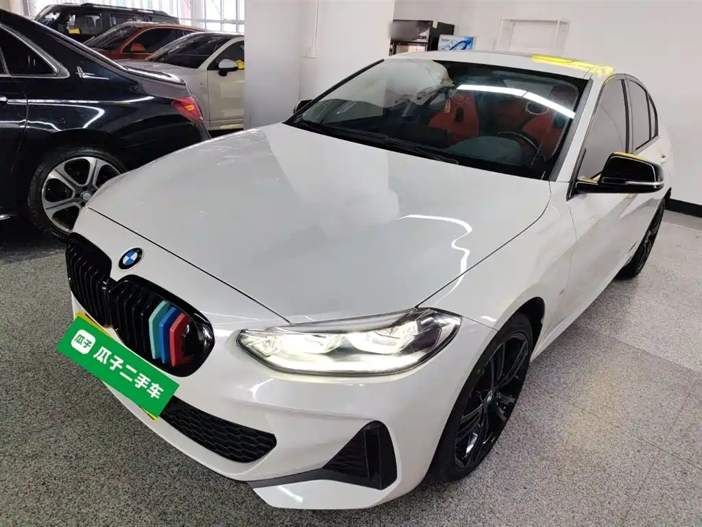 BMW 1 Series 2023 125i M Sport Shadow Edition