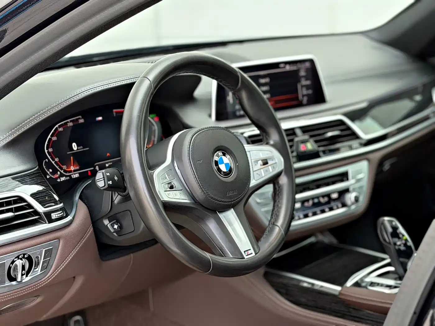 BMW 7 Series 2019 730Li M Sport Package фото 4