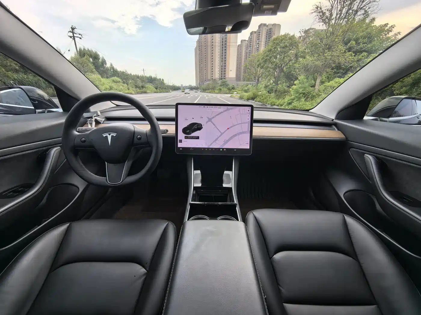Фото 8 - Tesla Model 3