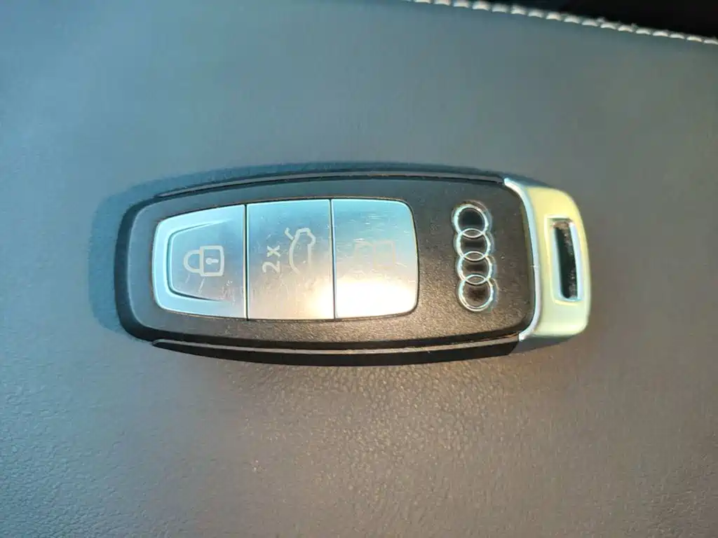 Audi Q4 e-tron 2025 2024 40 e-tron Creation Edition