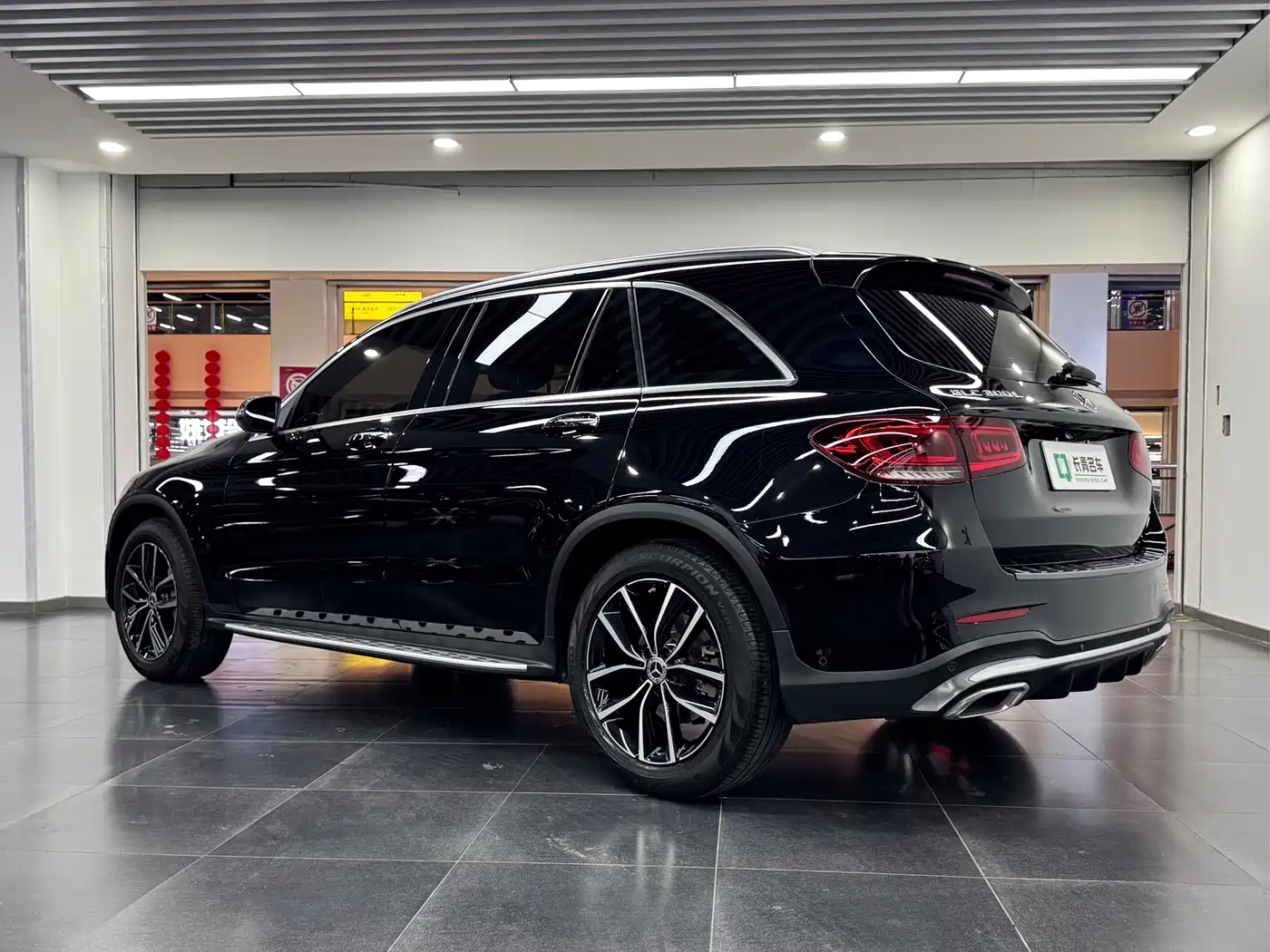 MERCEDES-BENZ GLC
