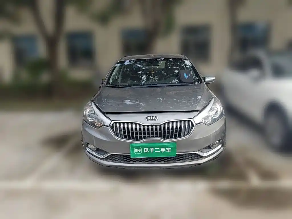 Фото 2 - Kia K3