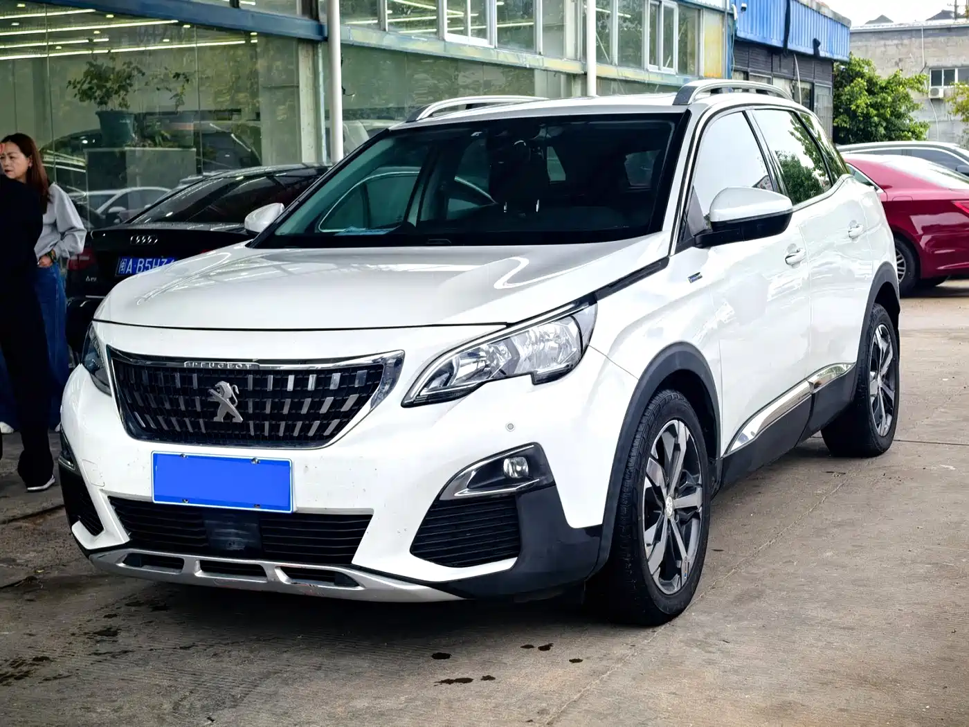 PEUGEOT 4008