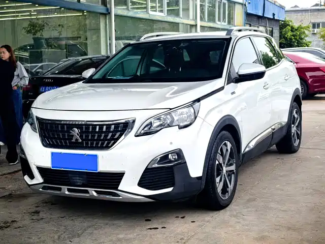 PEUGEOT 4008
