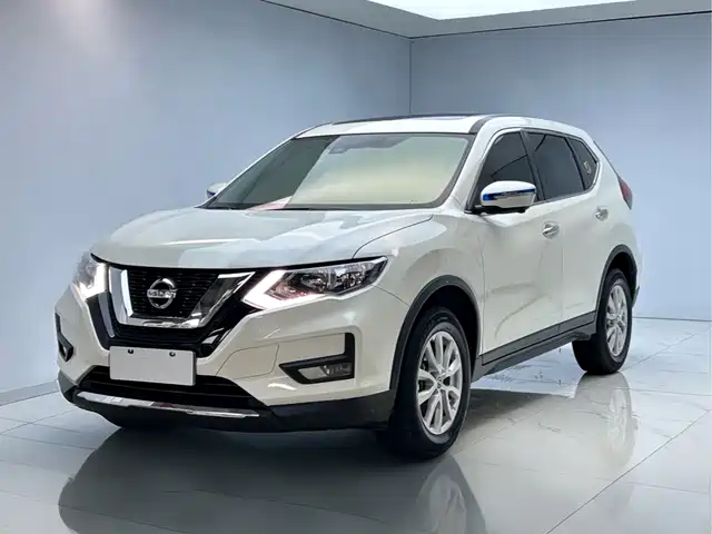 Nissan X-Trail 2.0L, моноприводный, Комфорт