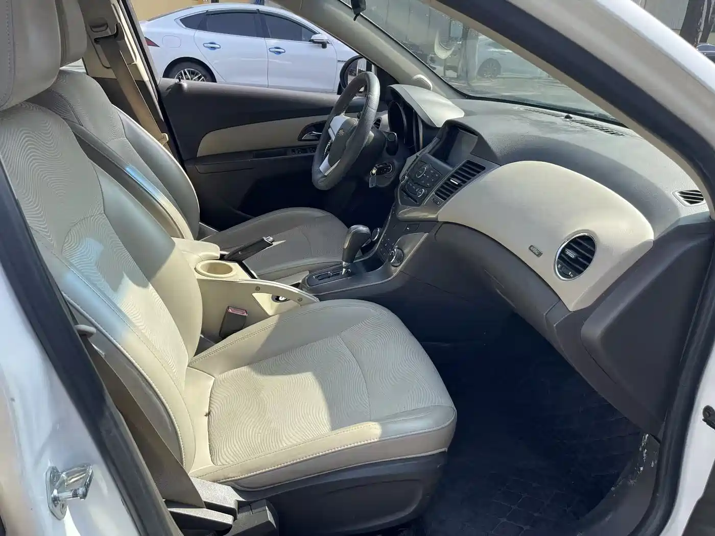 Chevrolet Cruze 2015 1.5L Classic SE AT фото 9