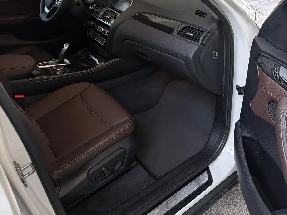 BMW X4 2014 xDrive20i X Design Package фото 13
