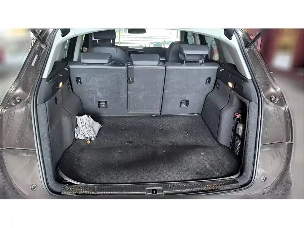 Фото 4 - Audi Q5