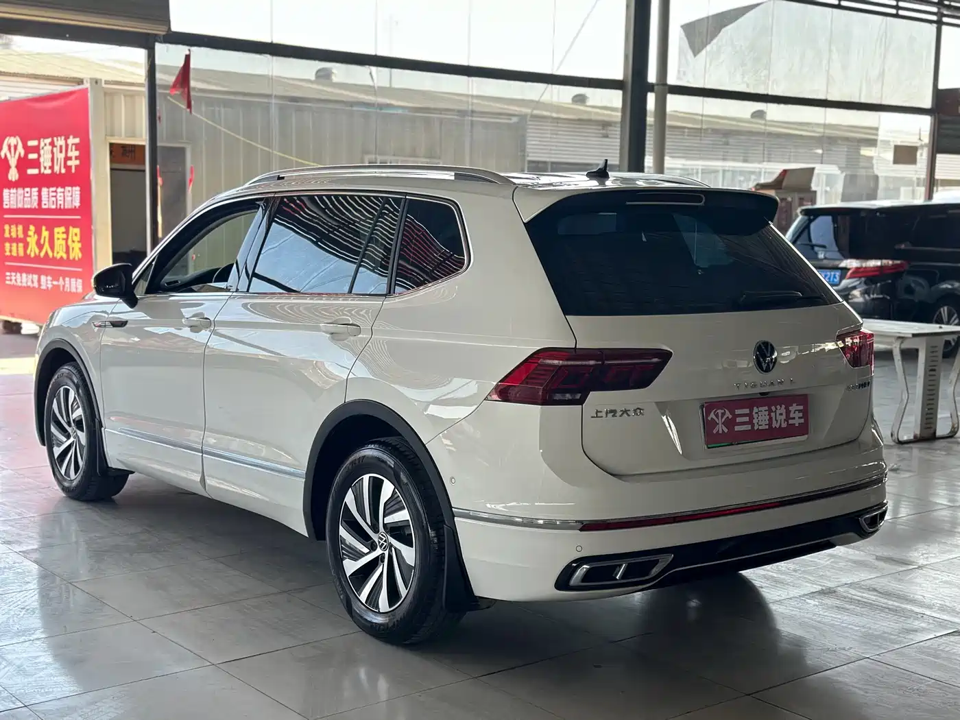 Volkswagen Tiguan L PHEV 2022 430PHEV Plug-in Hybrid Premium фото 13