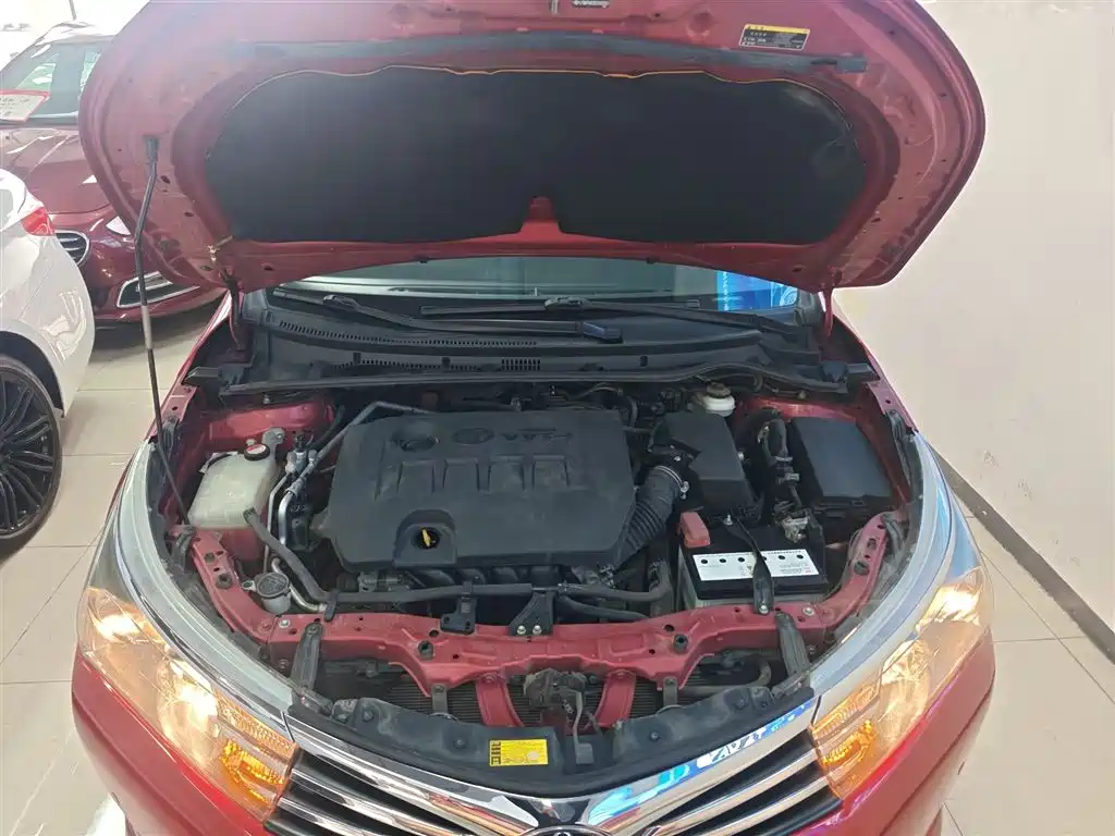 Toyota Corolla 2014 1.6L CVT GL-i фото 20