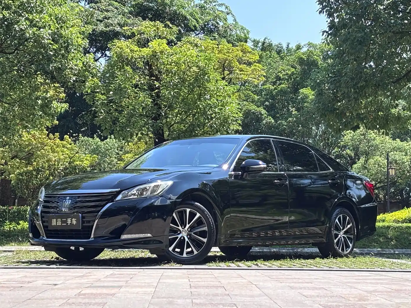 Toyota Crown 2019 2018 2.0T Fashion Edition