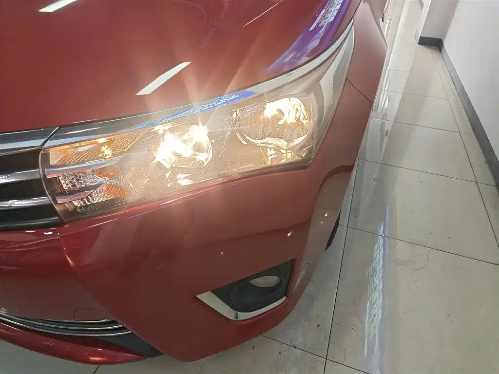 Toyota Corolla 2014 1.6L CVT GL-i фото 24