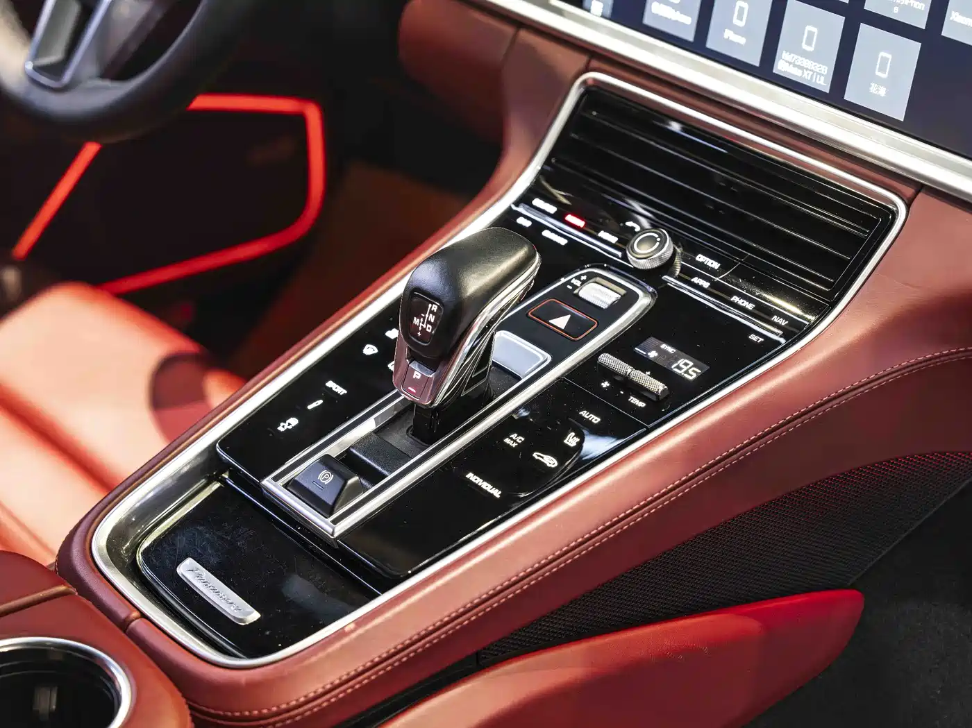 Porsche Panamera 2017 Panamera 3.0T фото 19