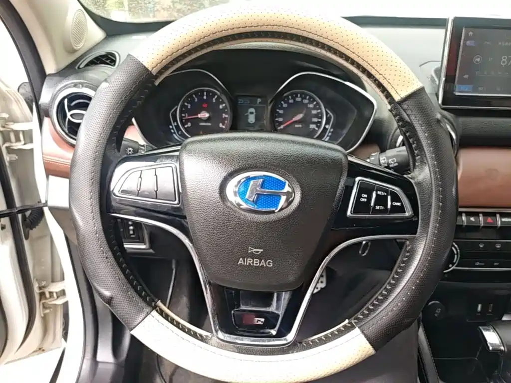BAIC Changhe Q35 2019 2016 1.5L Automatic Smart Edition