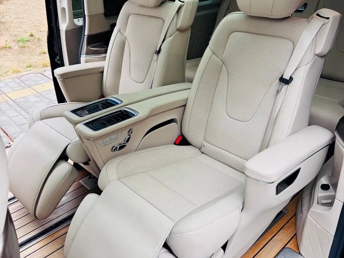 MERCEDES-BENZ V CLASS