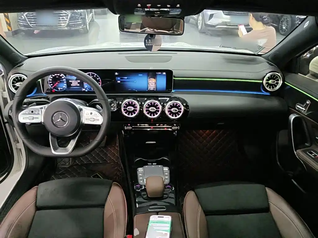 Фото 10 - Mercedes-Benz A-Class