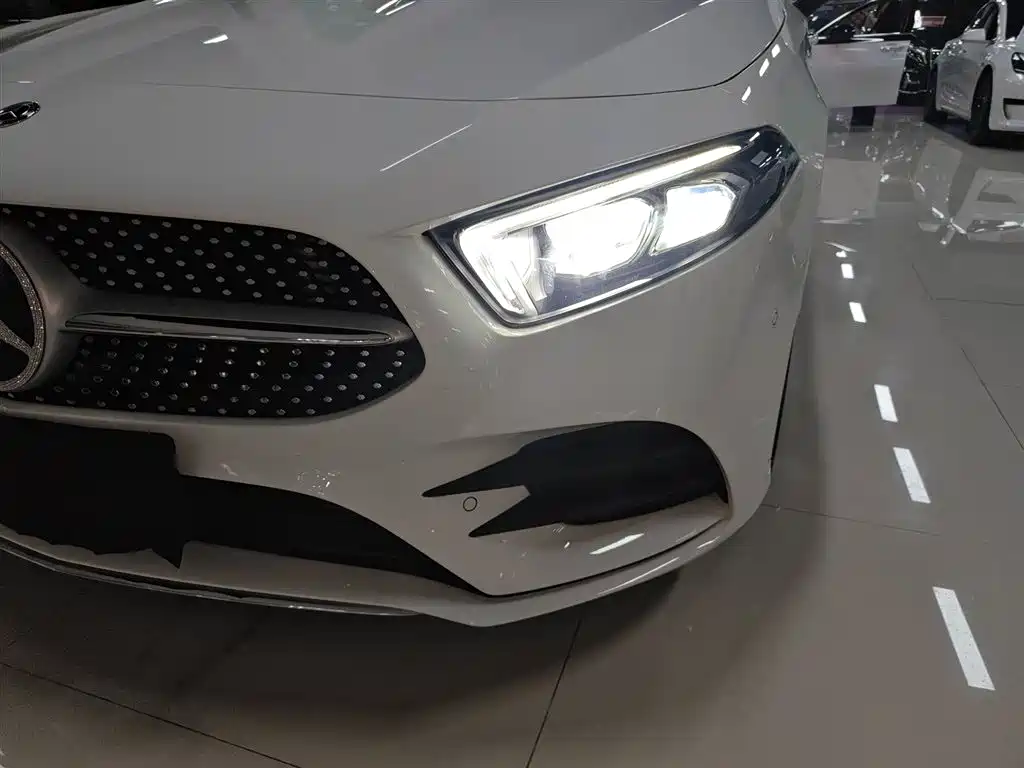 Mercedes-Benz A-Class 2020 A 200 L Sport Sedan фото 24
