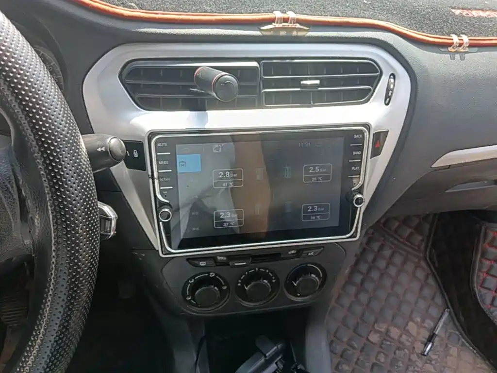 Peugeot 301 2016 2016 1.6L Manual Comfort Edition