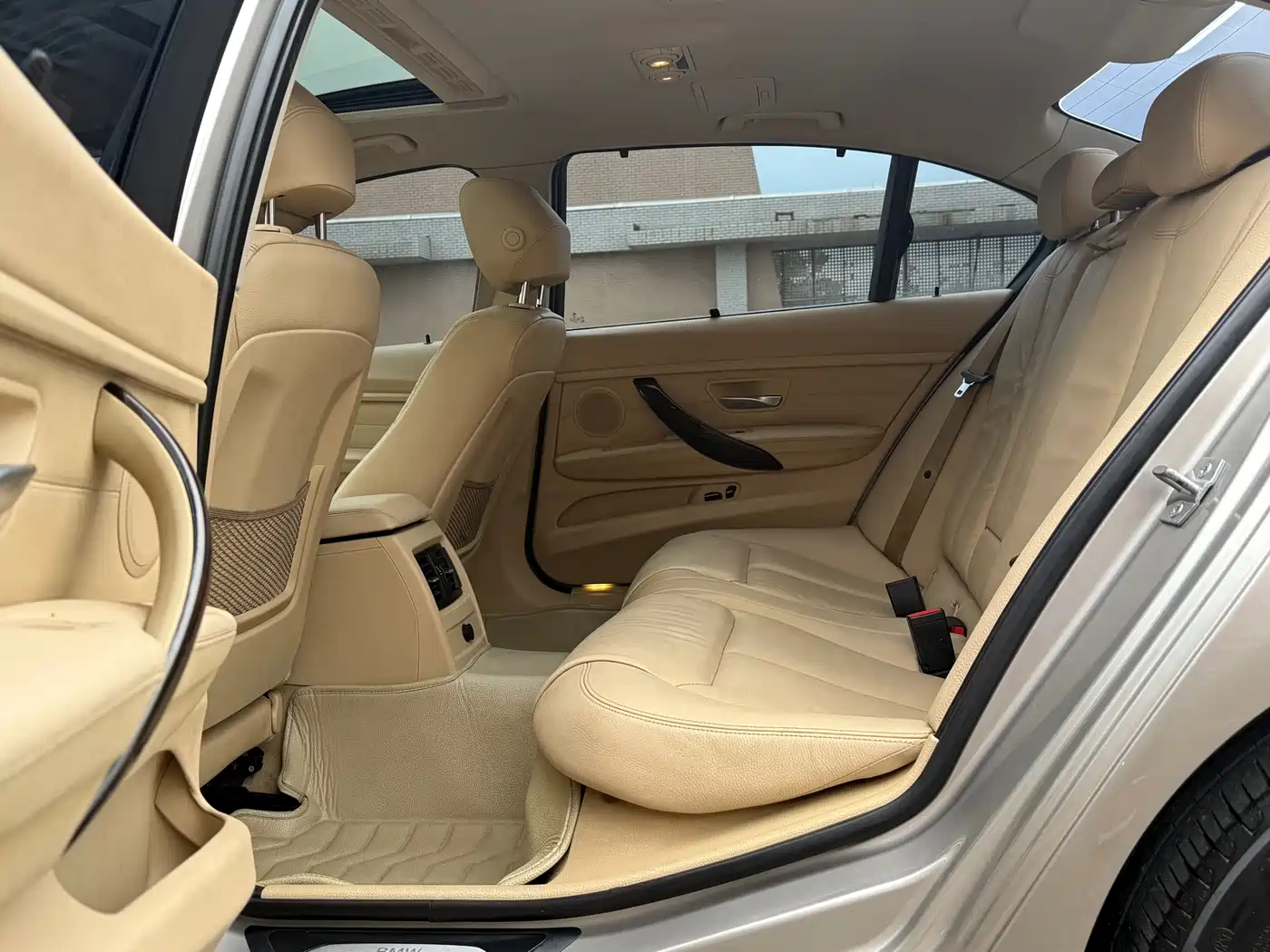 BMW 3 Series 2013 320Li Luxury Design Package фото 5