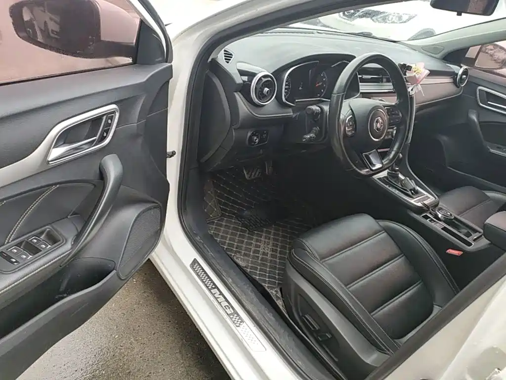 MG MG6 2018 2017 20T Automatic Luxury Smart Connect Version (China V)
