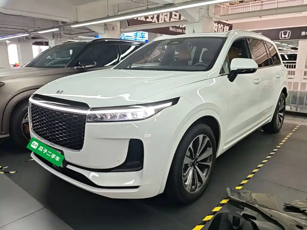 Li Auto Li ONE 2020 Extended Range 6-seater