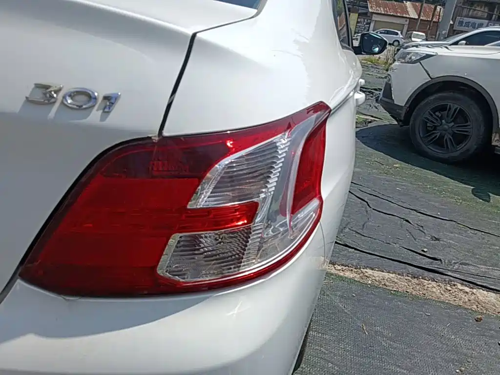 Peugeot 301 2016 2016 1.6L Manual Comfort Edition