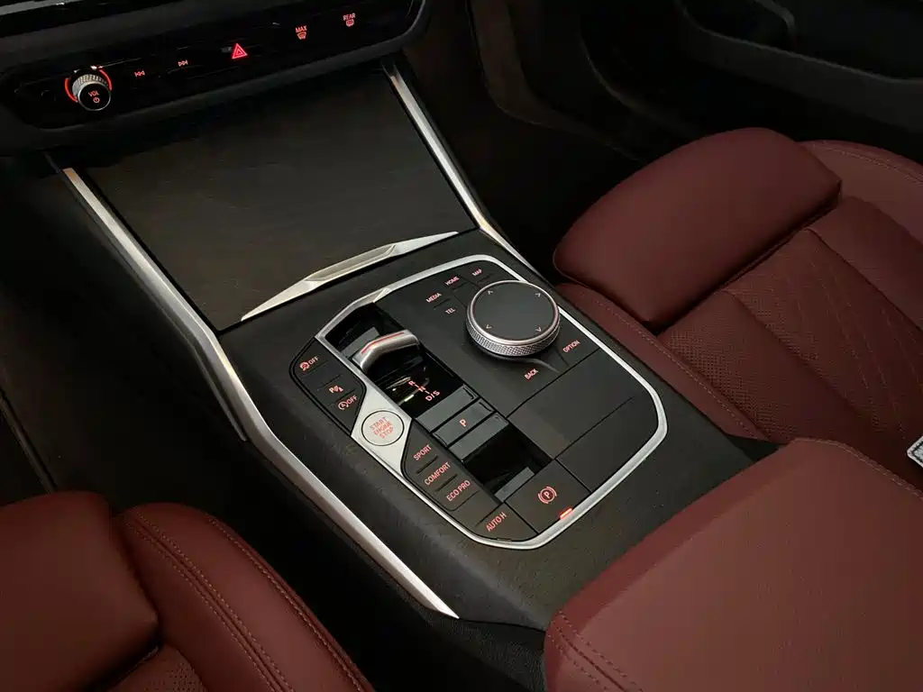 BMW 3 Series 2024 325i M Sport Package фото 11