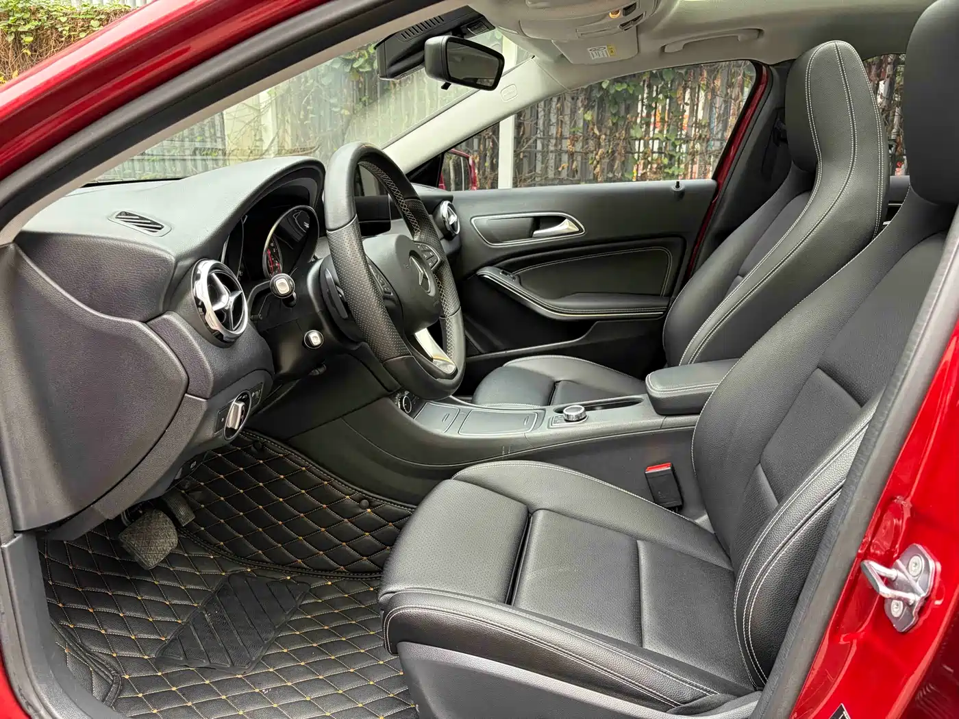 Mercedes-Benz GLA 2019 GLA 200 Dynamic фото 15
