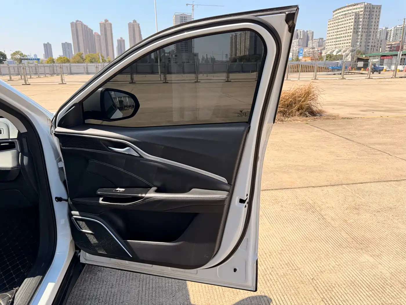 NEZHA AUTOMOBILE NEZHA U