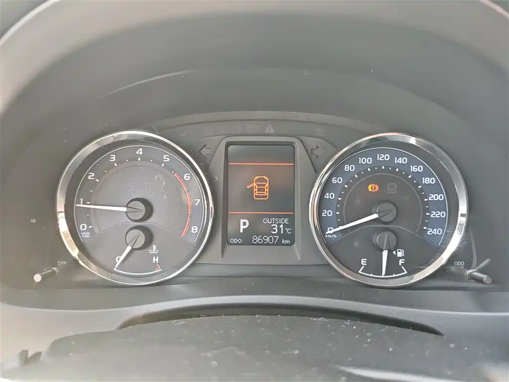 Toyota Corolla 2018 1.2T S-CVT GL-i Smart Shine Edition фото 8