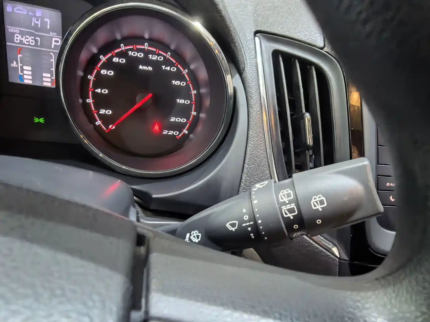 MG MG5 2013 2012 1.5L Automatic Luxury Edition