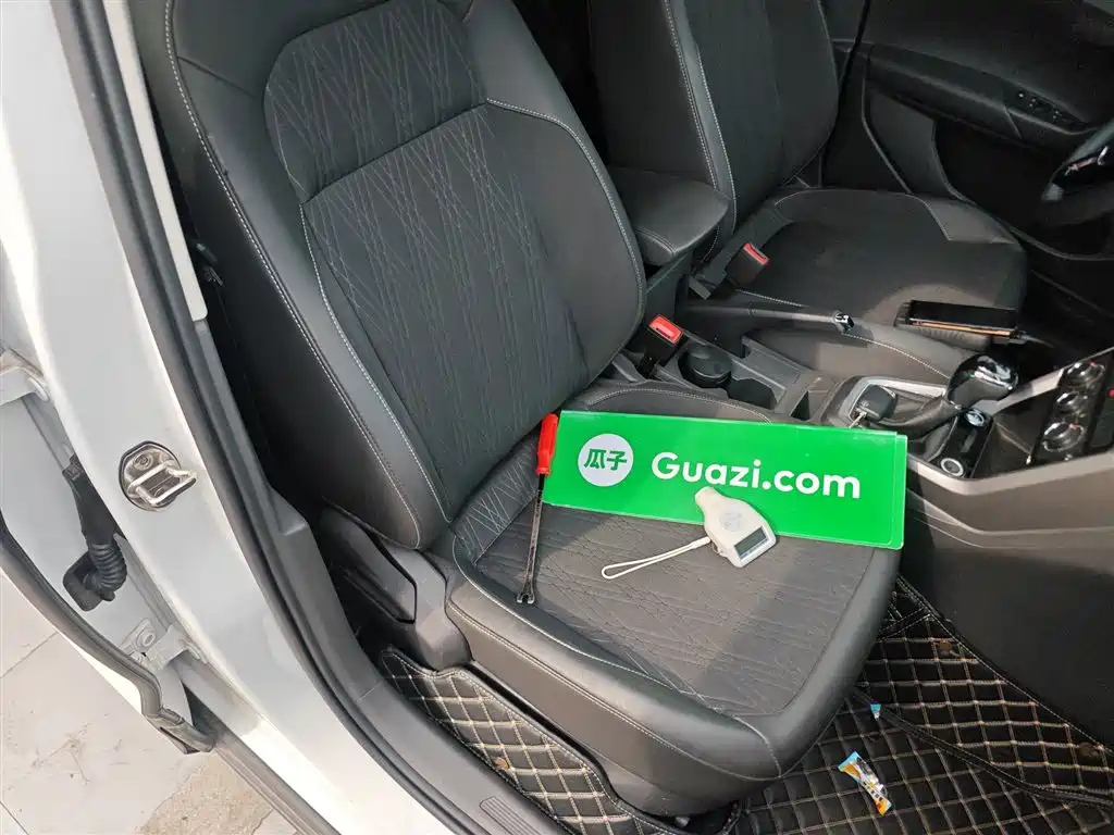 Volkswagen T-Cross 2021 1.5L Auto Comfort Edition фото 25