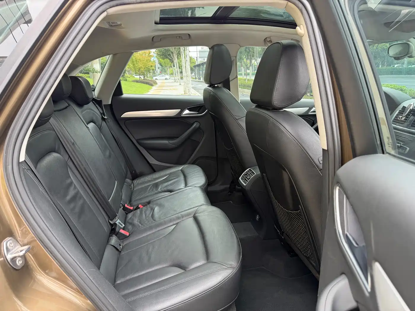 Photo 14 - Audi Q3