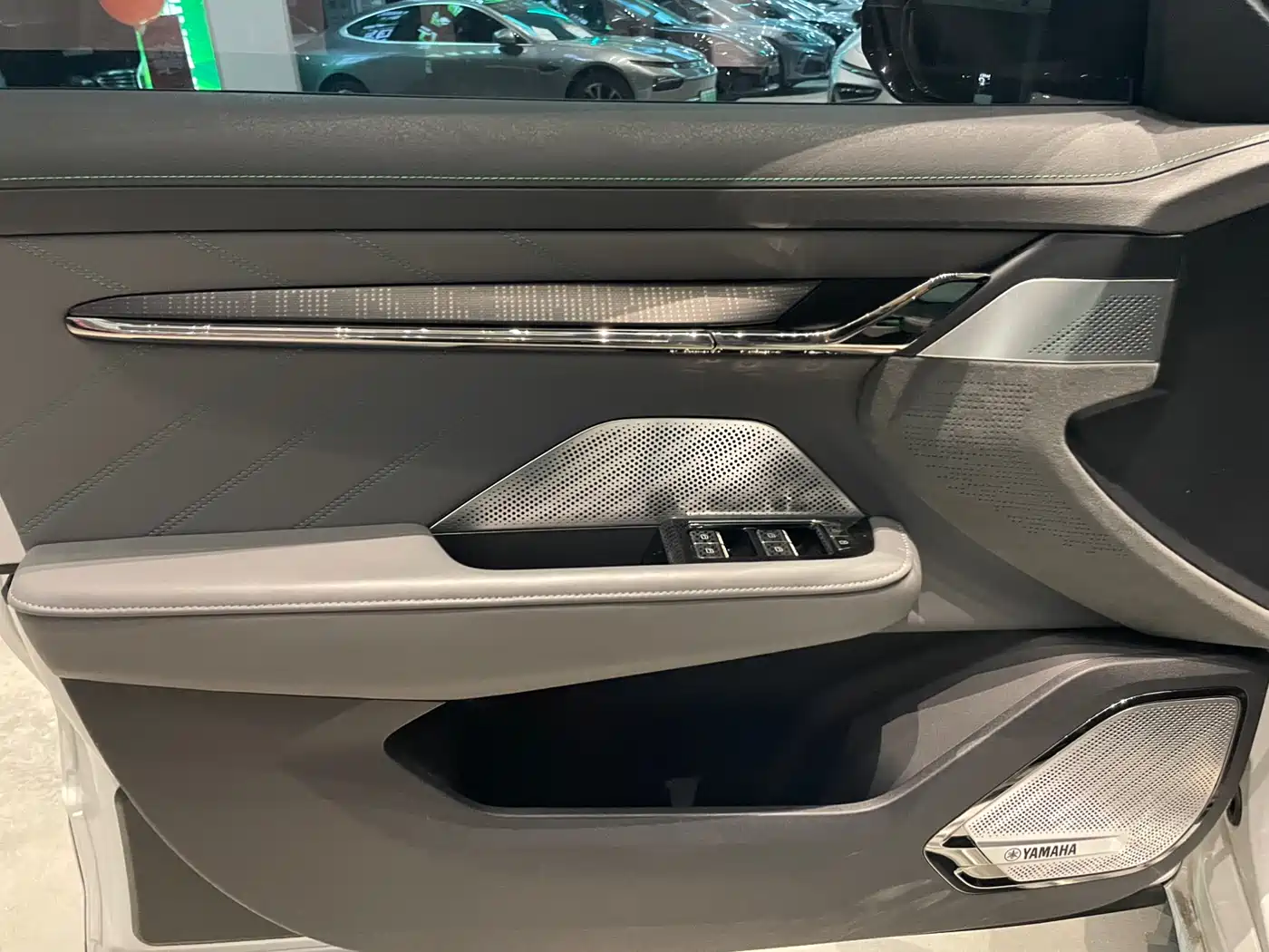 ZEEKR EXTREME KRYPTON 001