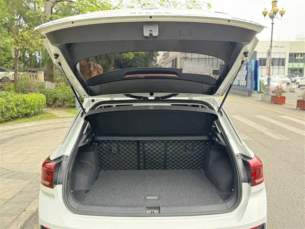 Volkswagen T-ROC 2021 Facelift 280TSI DSG 2WD Elite Smart Connect Edition фото 10