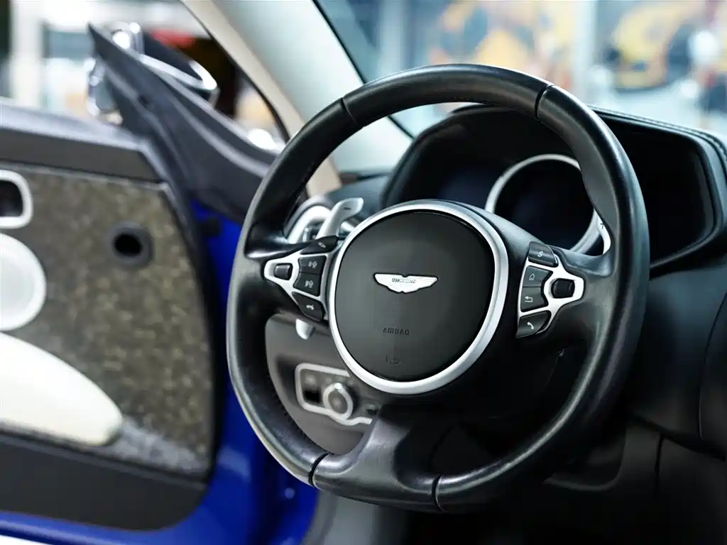 Aston Martin DB11 2021 2019 Model 4.0T V8 Coupe