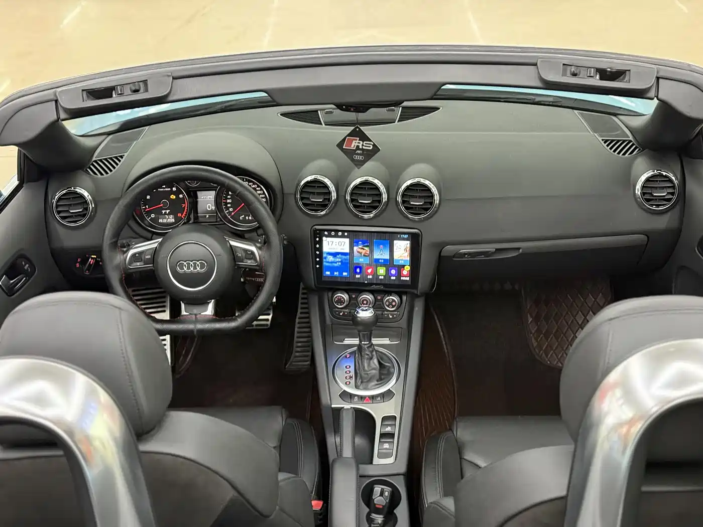 Audi TT 2011 TT Roadster 2.0TFSI фото 6