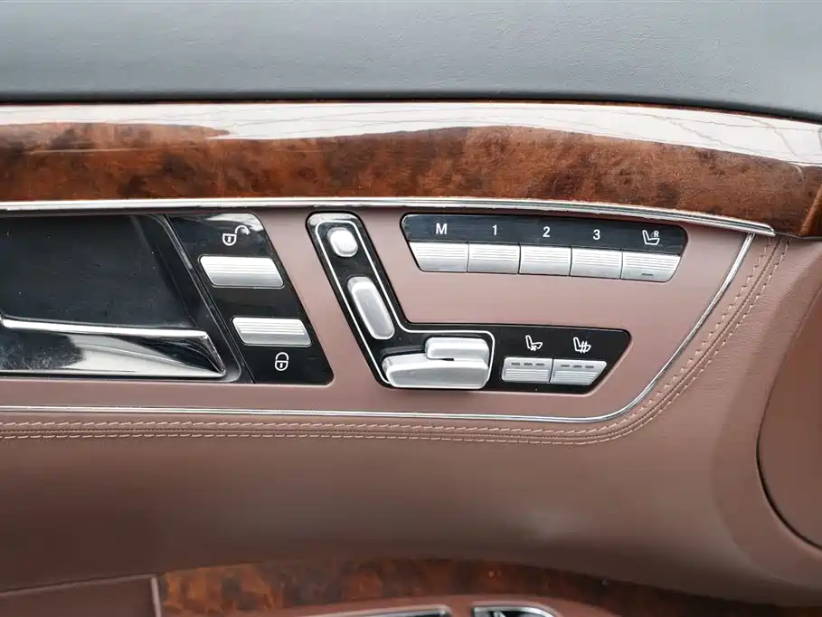 Mercedes-Benz S-Class 2010 2010 S 600 L