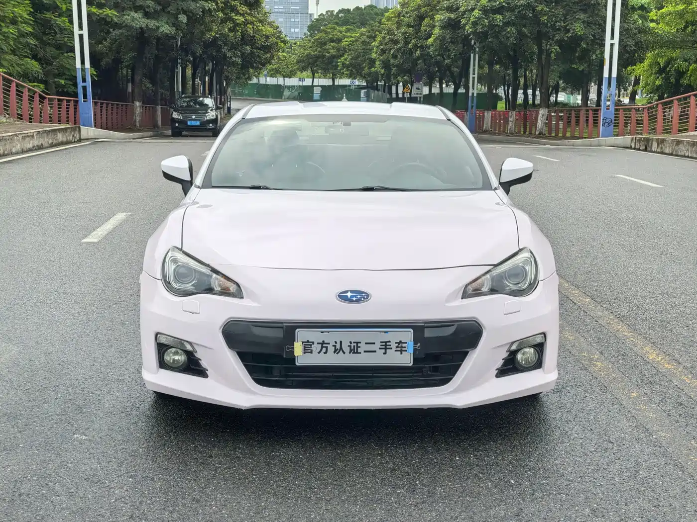 Фото 2 - Subaru BRZ