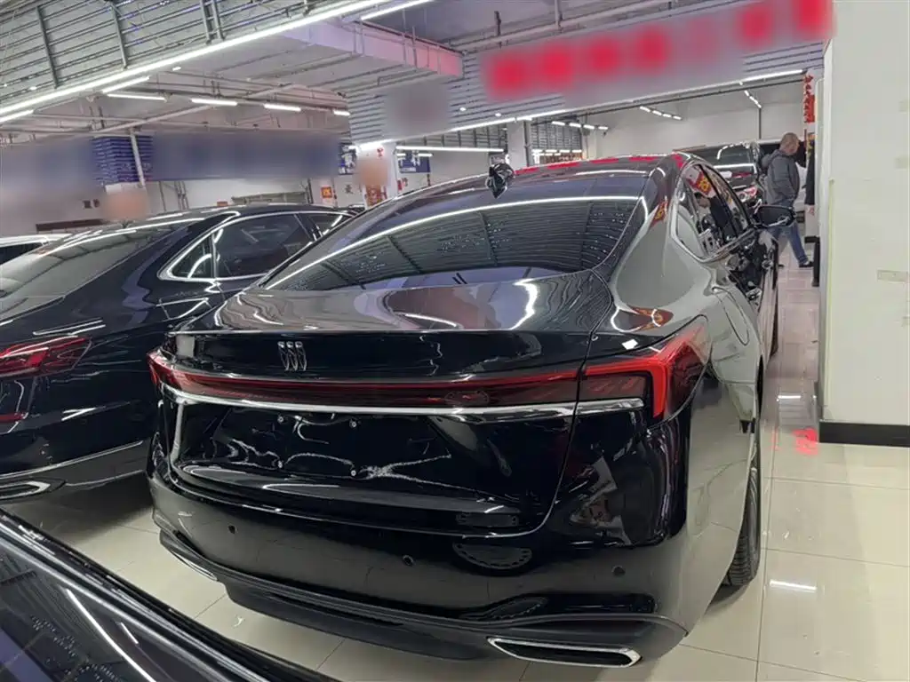 BUICK LACROSSE