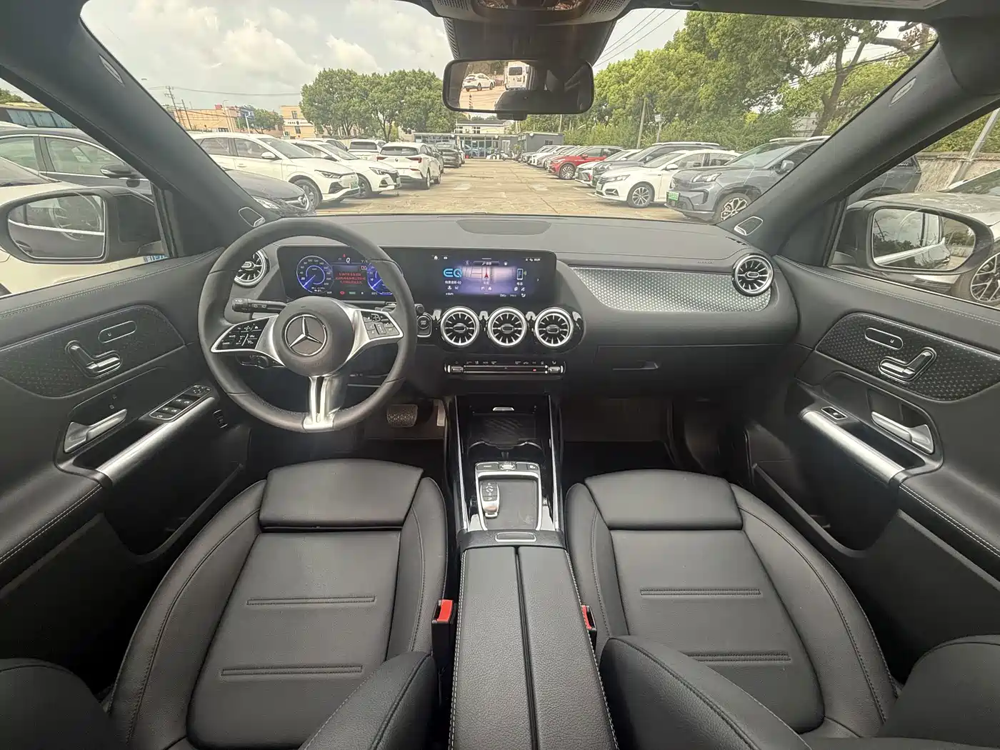 Фото 6 - Mercedes-Benz EQA