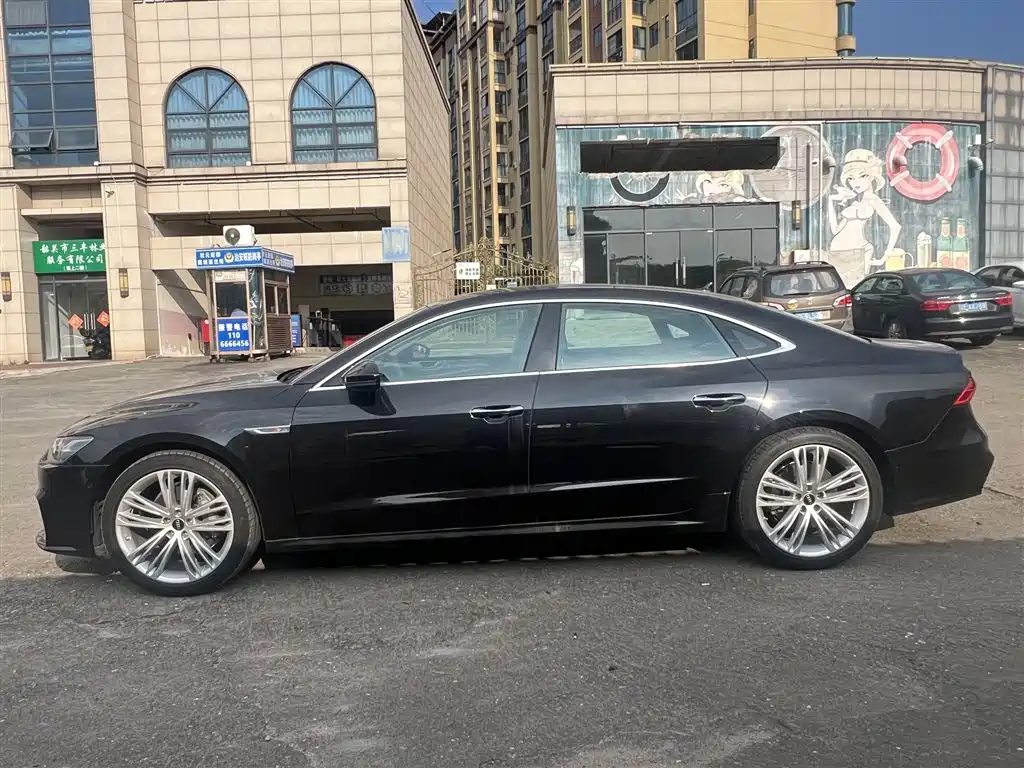 2026 Audi A7L