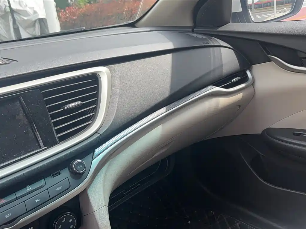 Buick Excelle 2021 Exemplar 1.5L Auto Elite фото 23