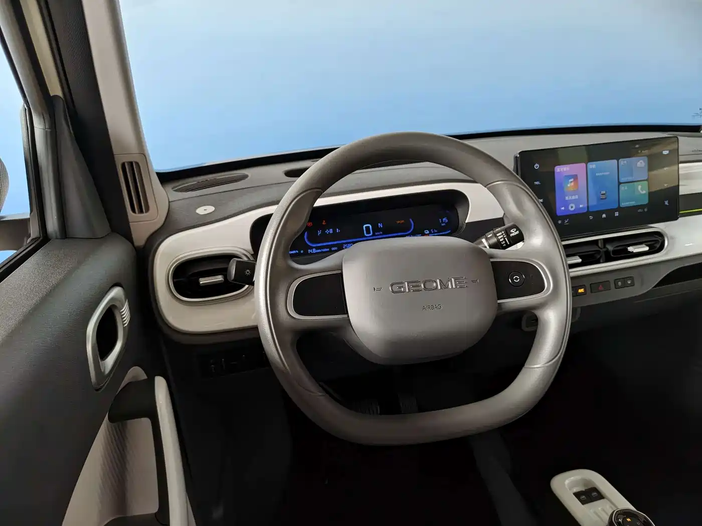 Фото 24 - Geely Galaxy Panda