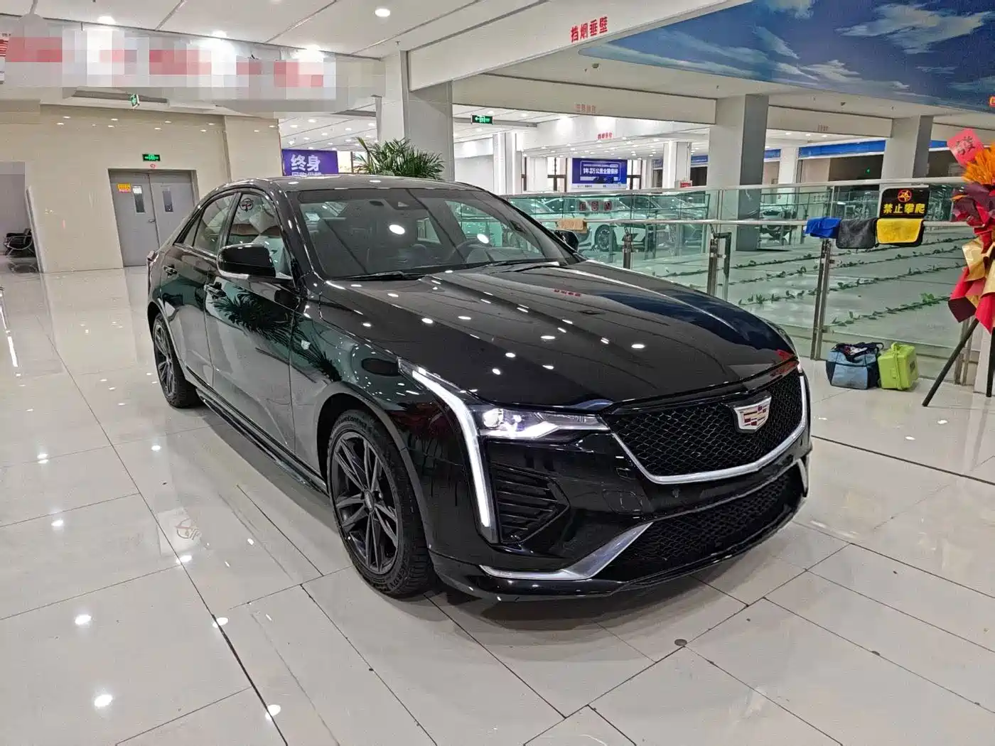 Cadillac CT4 2024 2023 25T Luxury Model