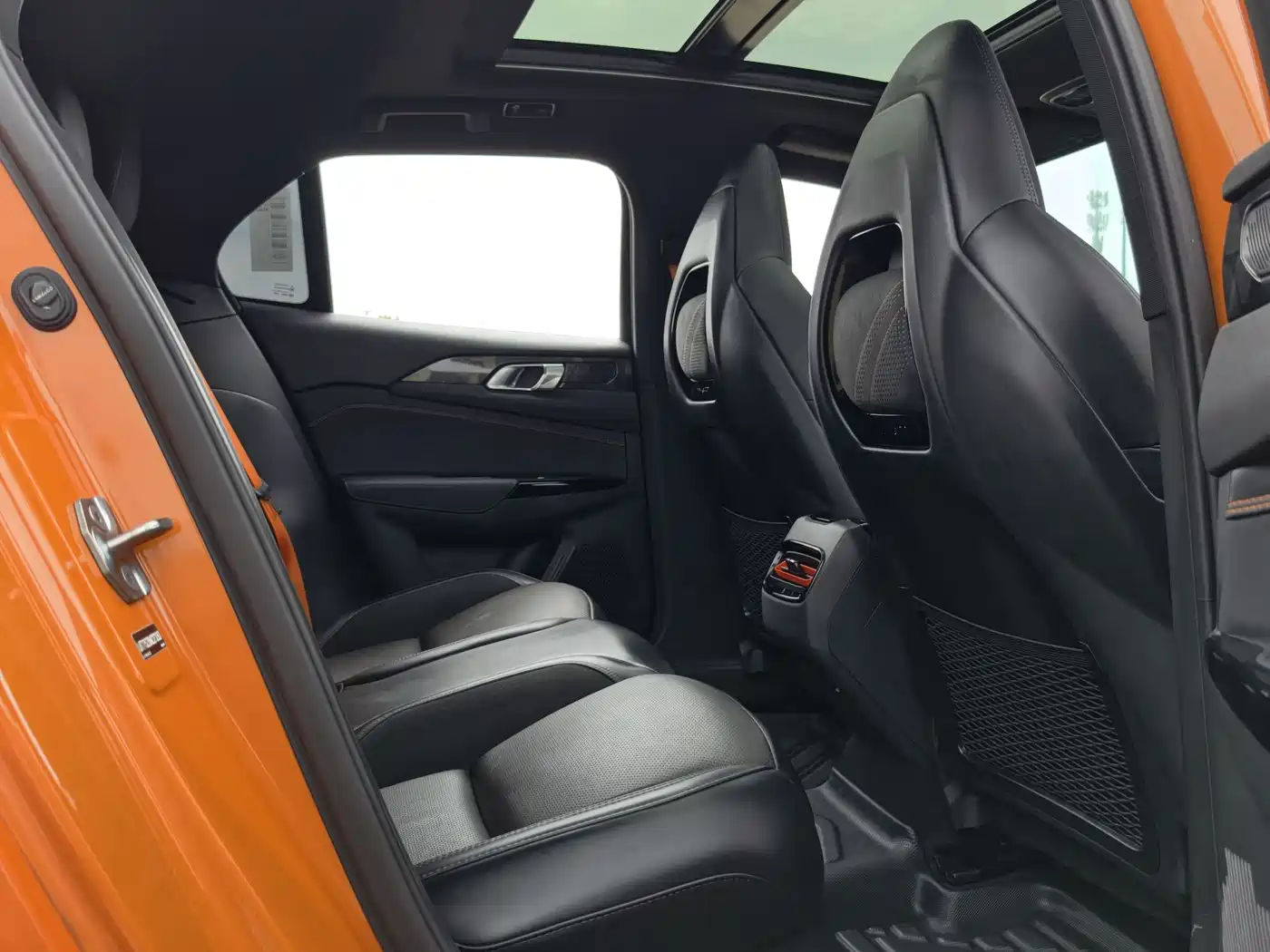  Lynk & Co Lynk & Co 02 Hatchback 2021 2.0TD Halo Driving Control Package Edition 25