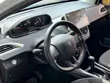 Photo 4 - Peugeot 2008