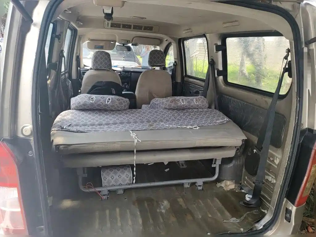 Wuling Motors Wuling Rongguang V 2017 2015 1.5L Basic